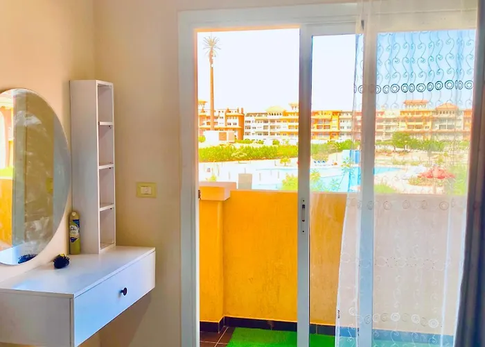 Porto Family With Pool View Apartment