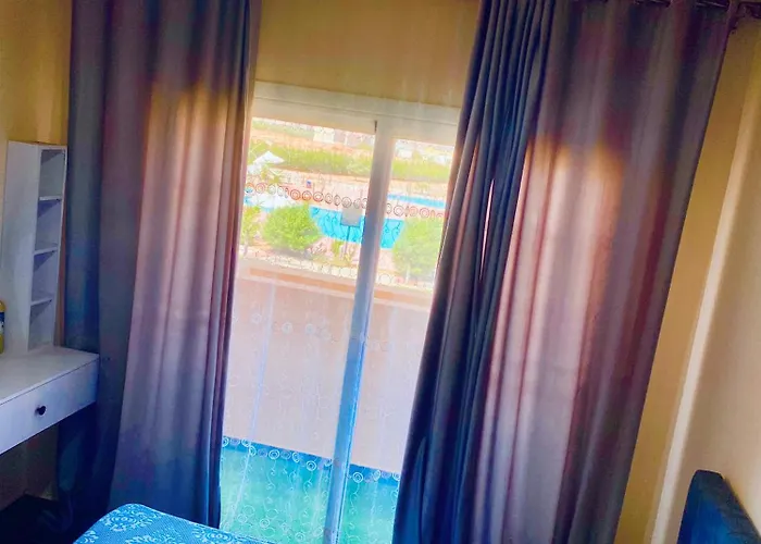 Porto Family With Pool View