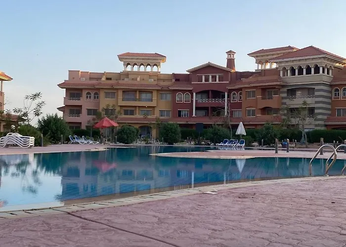 Porto Family With Pool View Apartment
